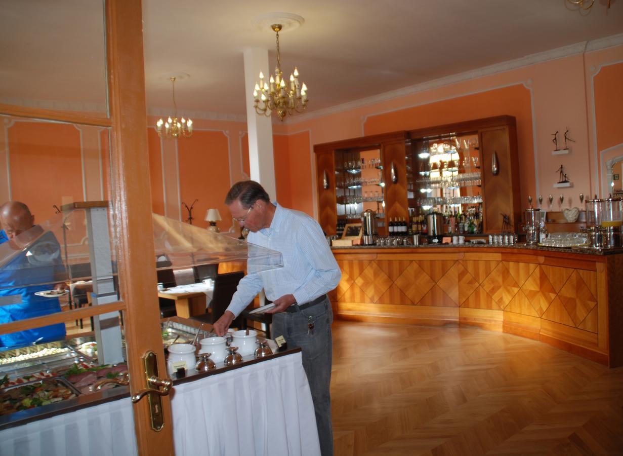Hotel Goldener Anker Torgau Ngoại thất bức ảnh