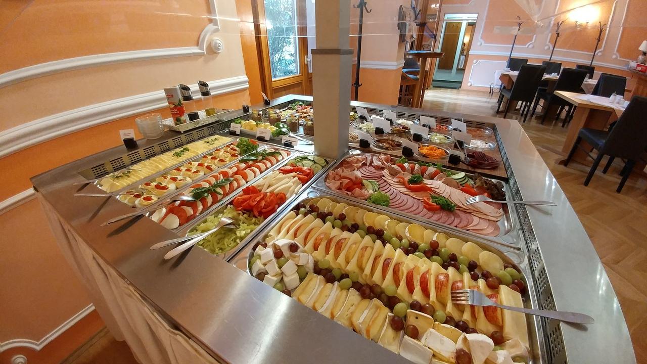 Hotel Goldener Anker Torgau Ngoại thất bức ảnh